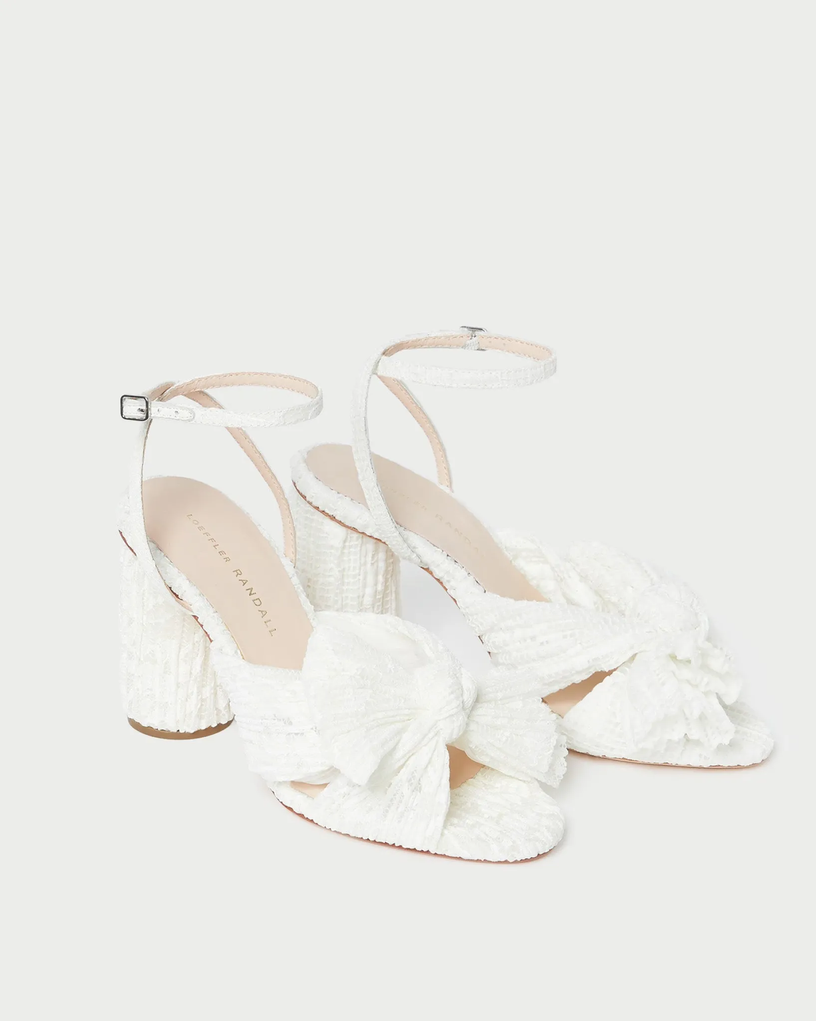 Outlet Loeffler Randall Camellia White Lace Bow Heel White/Cream />