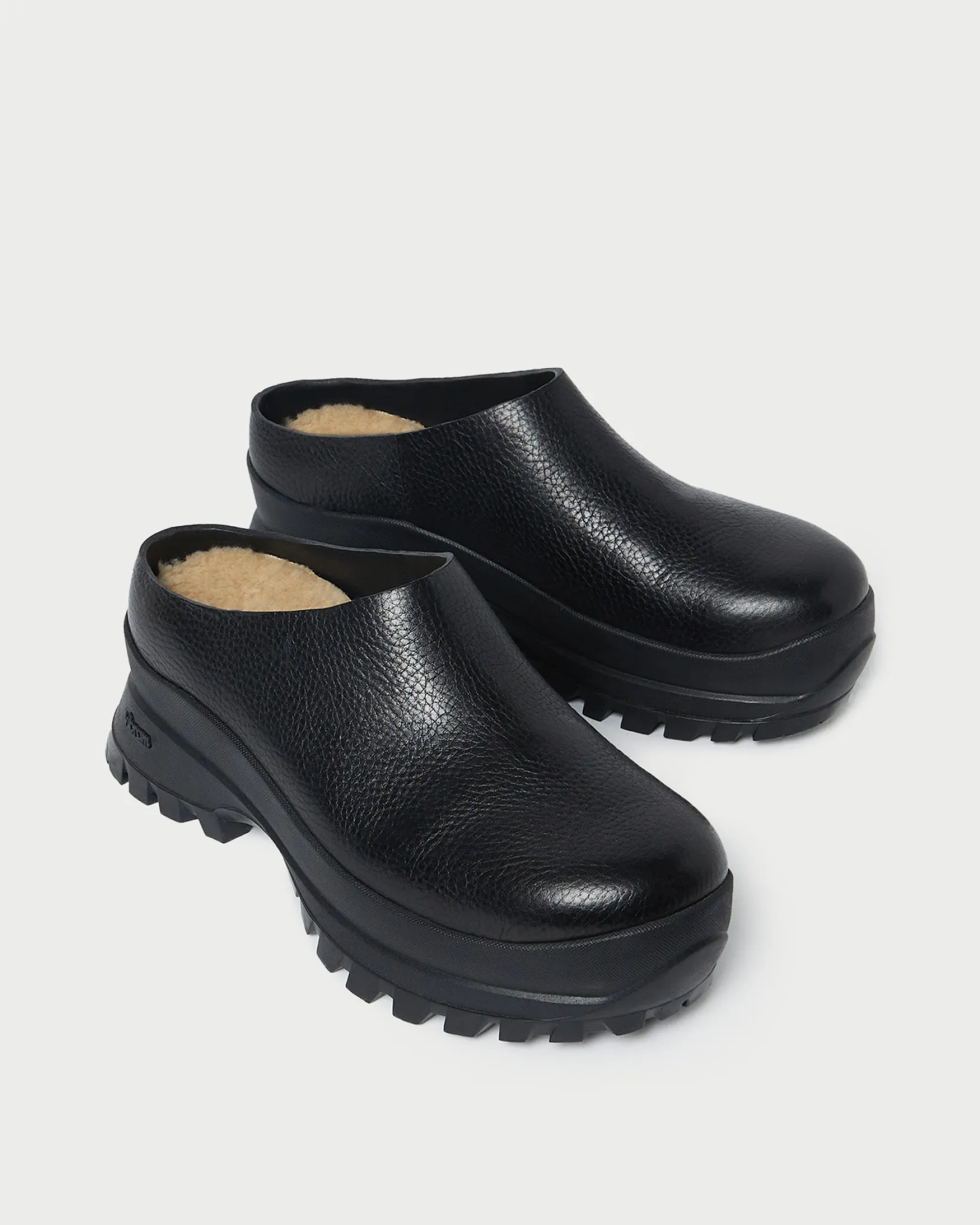 Hot Loeffler Randall Gemma Black Leather Lug Mule Black />