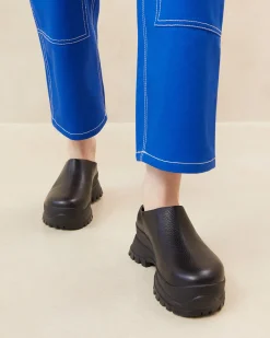 Hot Loeffler Randall Gemma Black Leather Lug Mule Black /><noscript><img width=